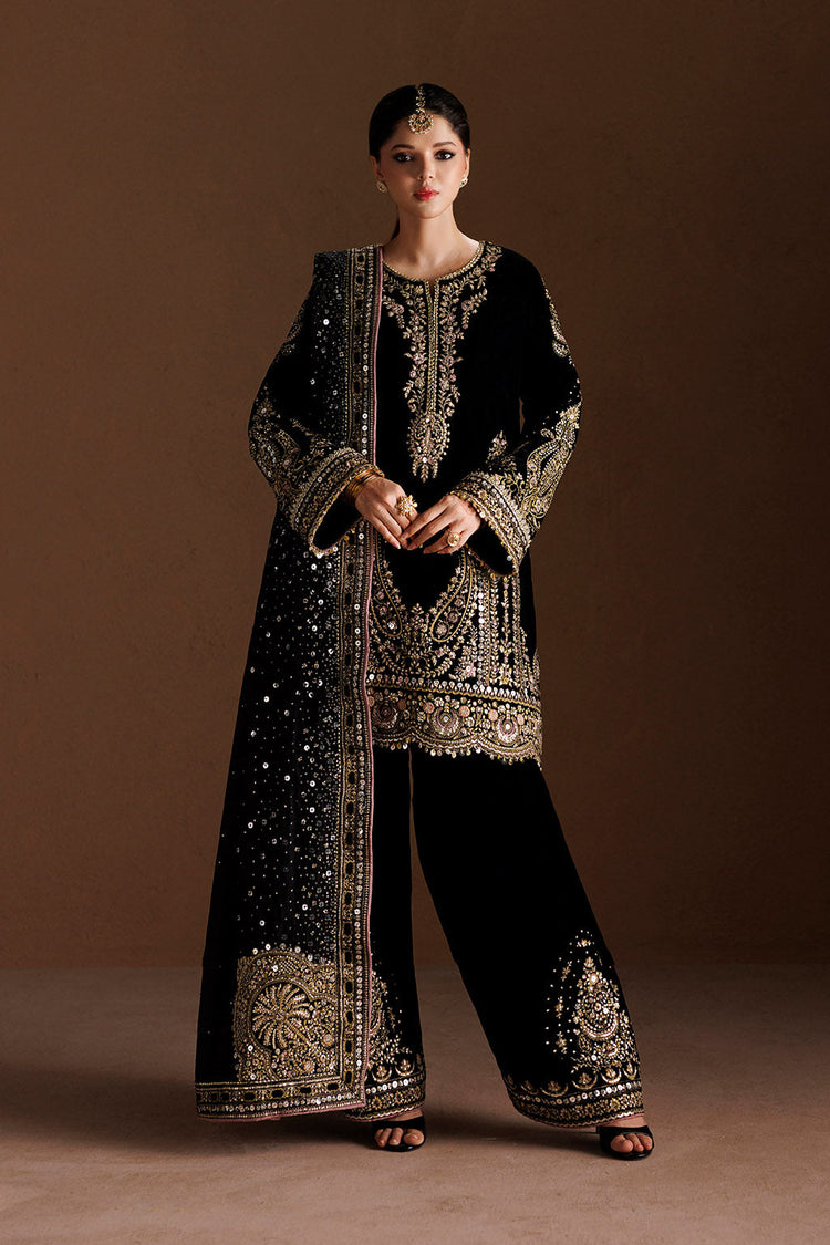IZNIK - IV-90 Embroidered Velvet